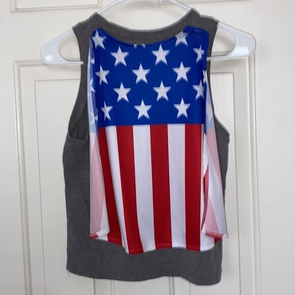 USA TANK TOP W/ REMOVABLE CAPE - Picture 2 of 4